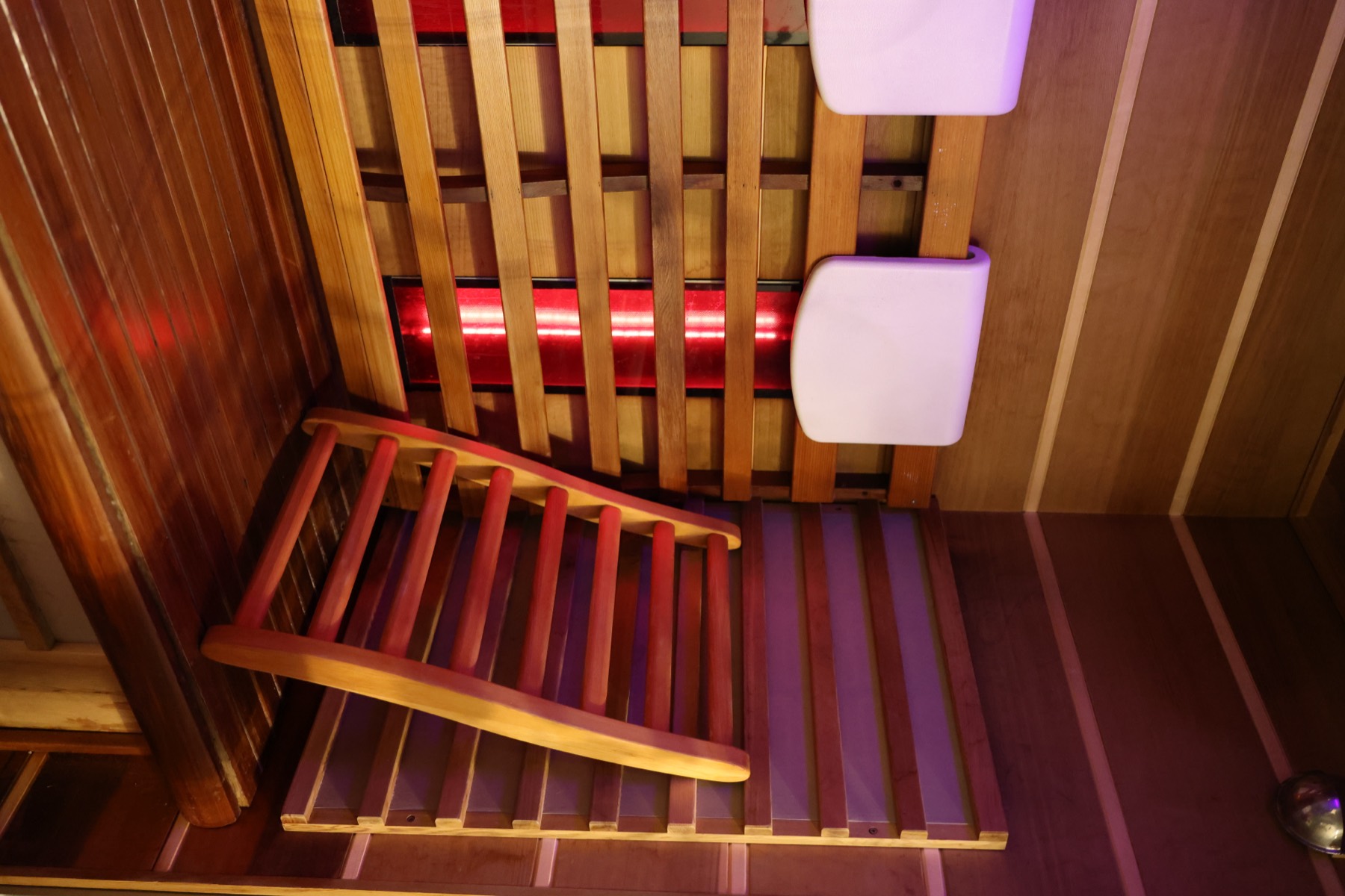 Contrast therapy at AURA